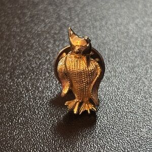 Goldtone Penguin Brooch Pin